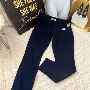 Old Navy Super Skinny Slim Effect Waist band jeggins
NWT